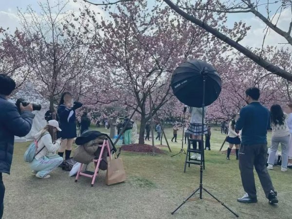 股市配资开户 当“出片发圈”遇上旅游商拍 | 睡前聊一会儿